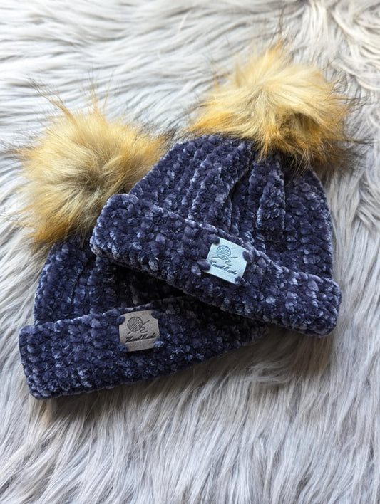 Gehäkelte Mütze - Velvet Garn - Bommel Mütze - Neugeboren